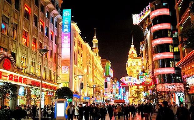 Nanjing-Road-3.jpg