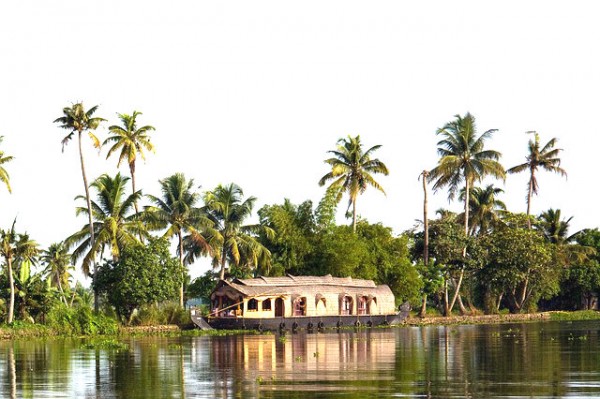 Alappuzha-e1459195591125.jpg