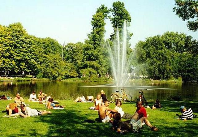 Vondolpark-Amsterdam.jpg