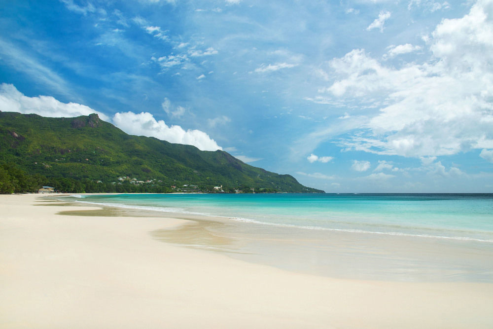 beau-vallon-beach-seychelles.jpg