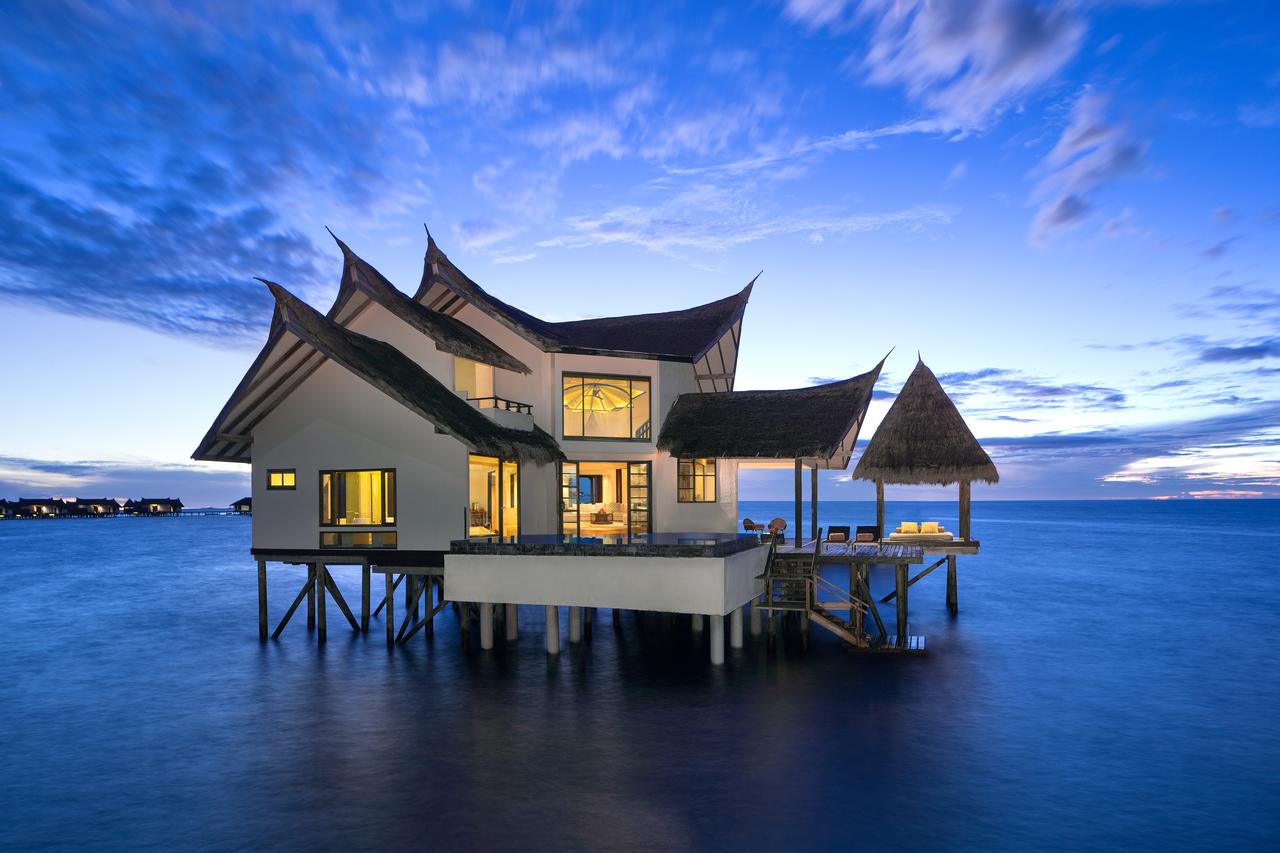 maldives-resorts.jpg