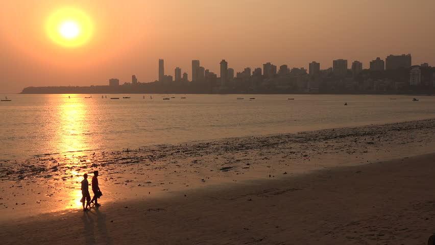 chowpatty-beach-mumbai-1.jpg