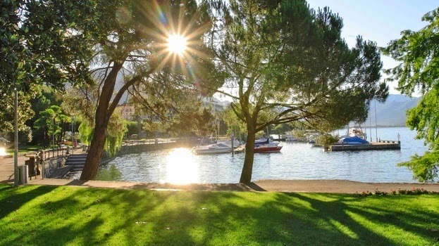 lake-promenade-zurich.jpg