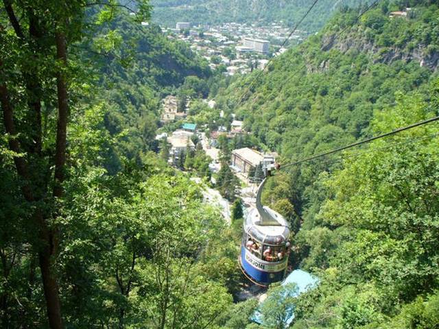 borjomi-cable-car-2.jpg