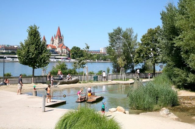 Danube-Island-2-1.jpg