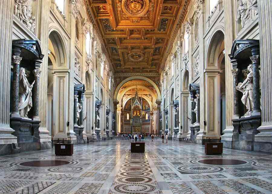 Archbasilica-of-St.-John-Lateran2.jpg