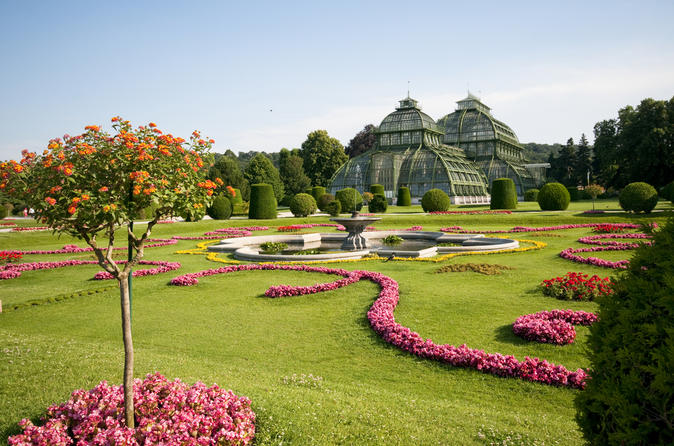 Schonbrunn-Palace2.jpg