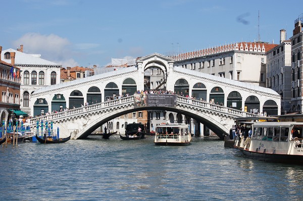 rialto-bridge1.jpg