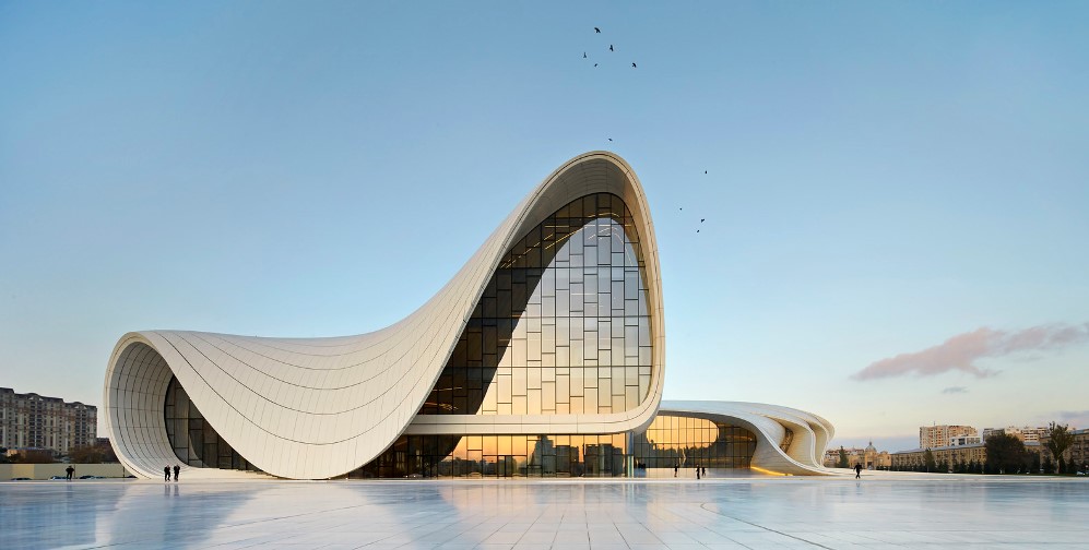 Heydar-Aliyev-Center-1.jpg