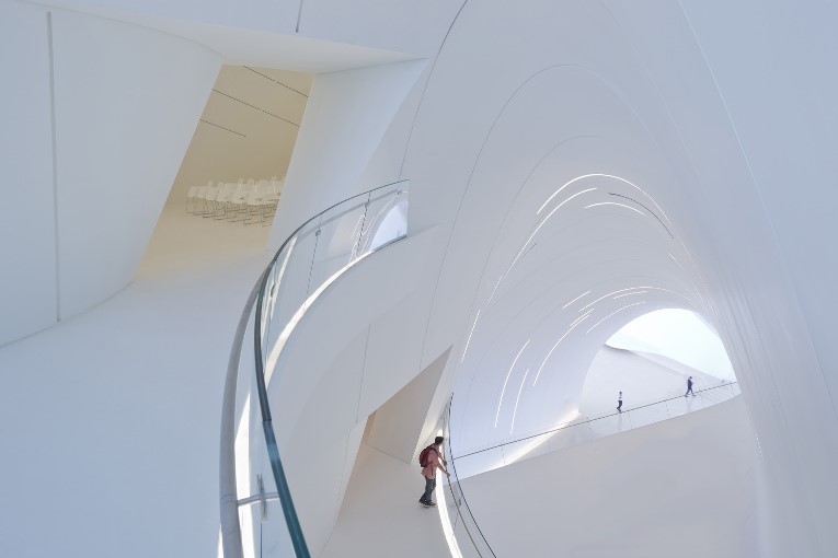 Heydar-Aliyev-Center-21.jpg