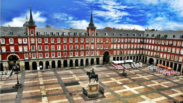 plaza-mayor-de-madrid-madrid1.jpg