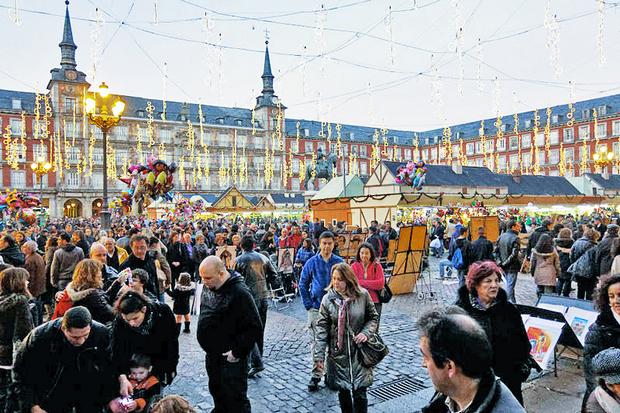 plaza-mayor-de-Madrid-5.jpg