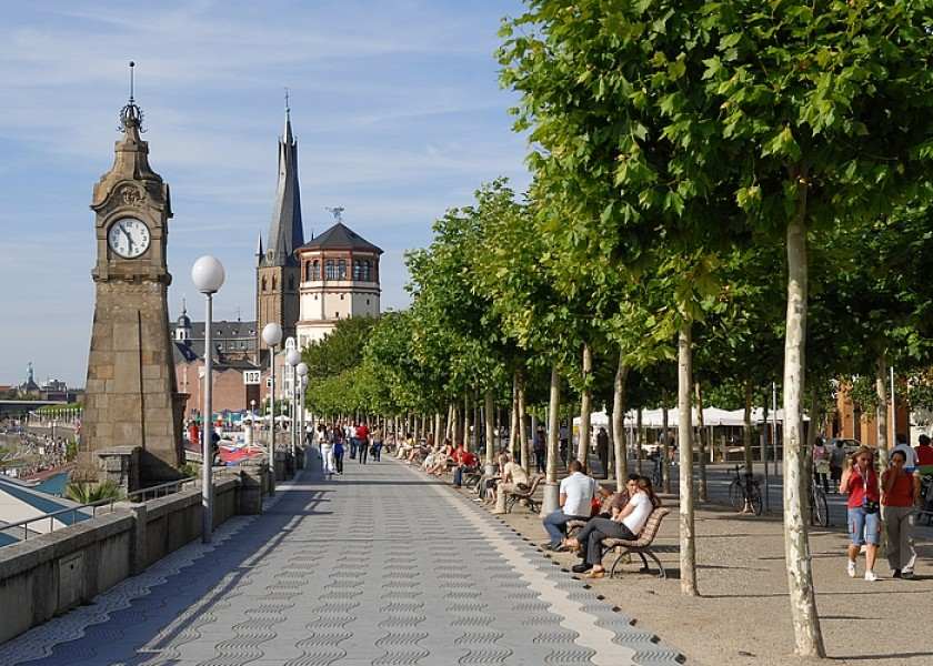 rheinuferpromenade-dusseldorf-1.jpg