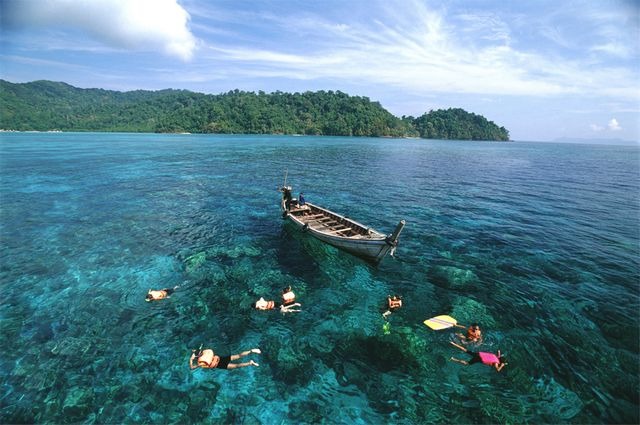 Phang-Nga-Bay.jpg