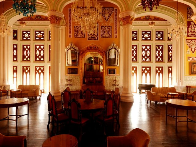 Bangalore-Palace-Restaurants.jpg
