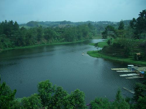 lido-lake-puncak-1.jpg