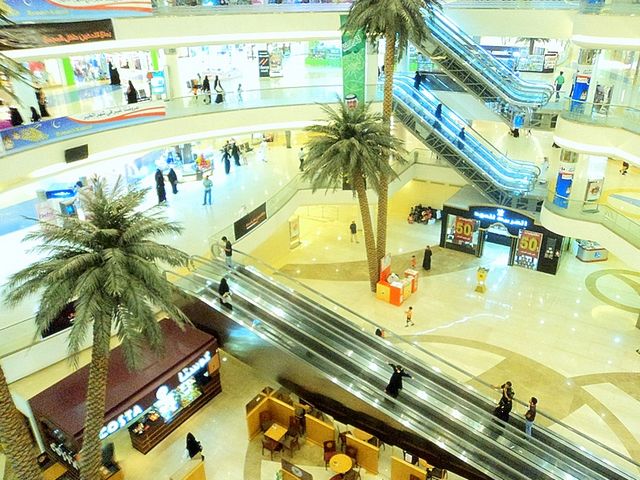 alshatea-mall-eldammam9.jpg