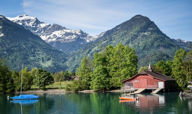 lake-brienz-2.jpg