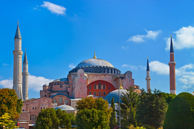 1554921067_758_hagia-sophia-istanbul-1.jpg