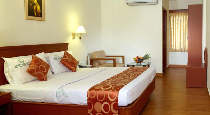 kerala-hotels-10.jpg