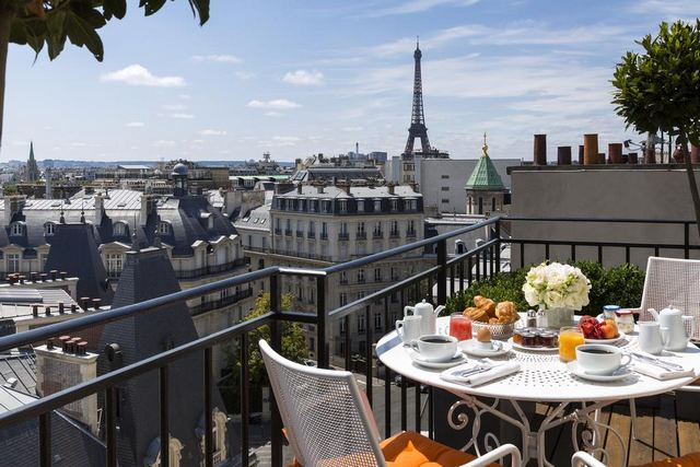 Best-Champs-Elys%C3%A9es-Paris-Hotels-2-1.jpg