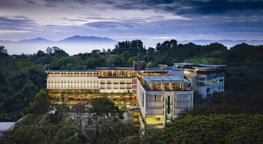 bandung-hotels-4.jpg