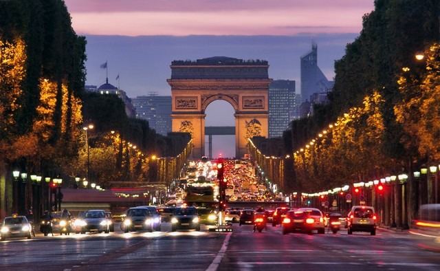 avenue-des-champs-elysees-paris.jpg