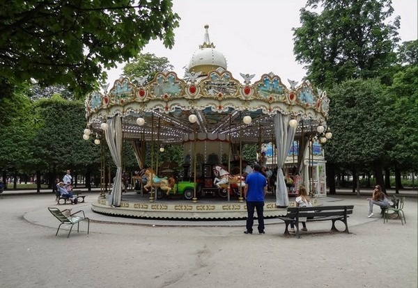 tuileries-garden-paris-6.jpg