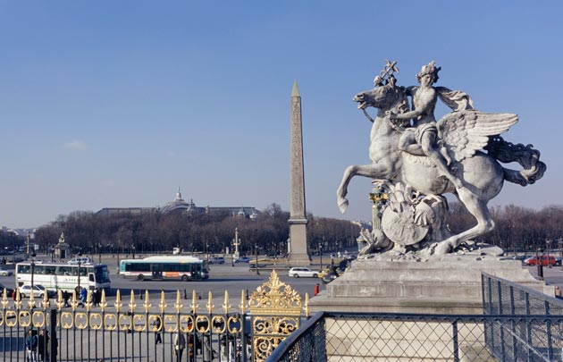 Place-de-la-Concorde-.jpg