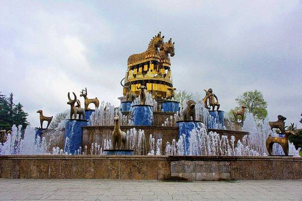 Fountain-Kutaisi.jpg