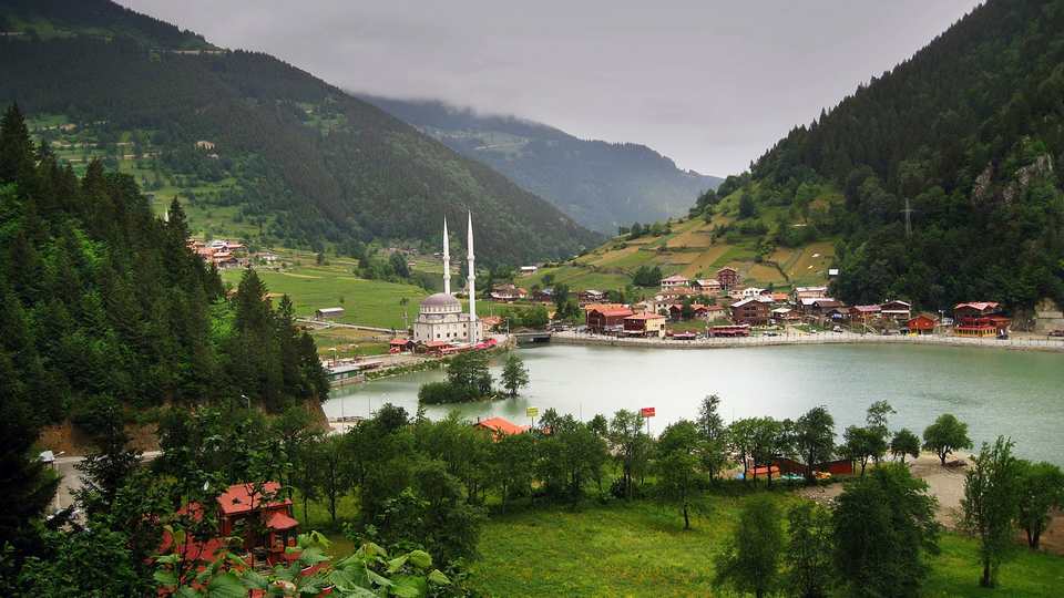 uzungol-trabzon-turkey.jpg