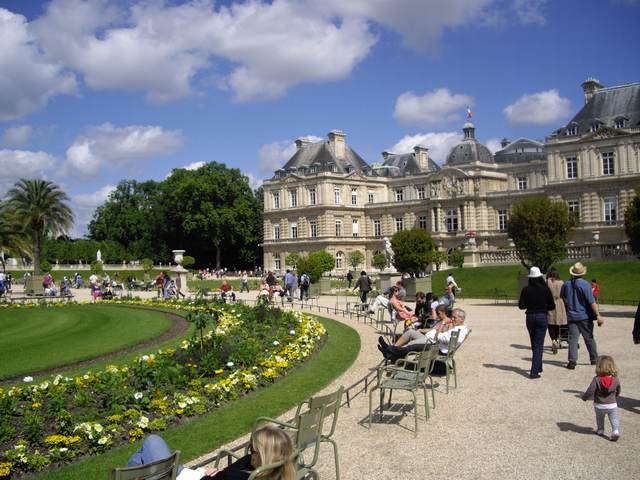 luxembourg-park-paris-1.jpg