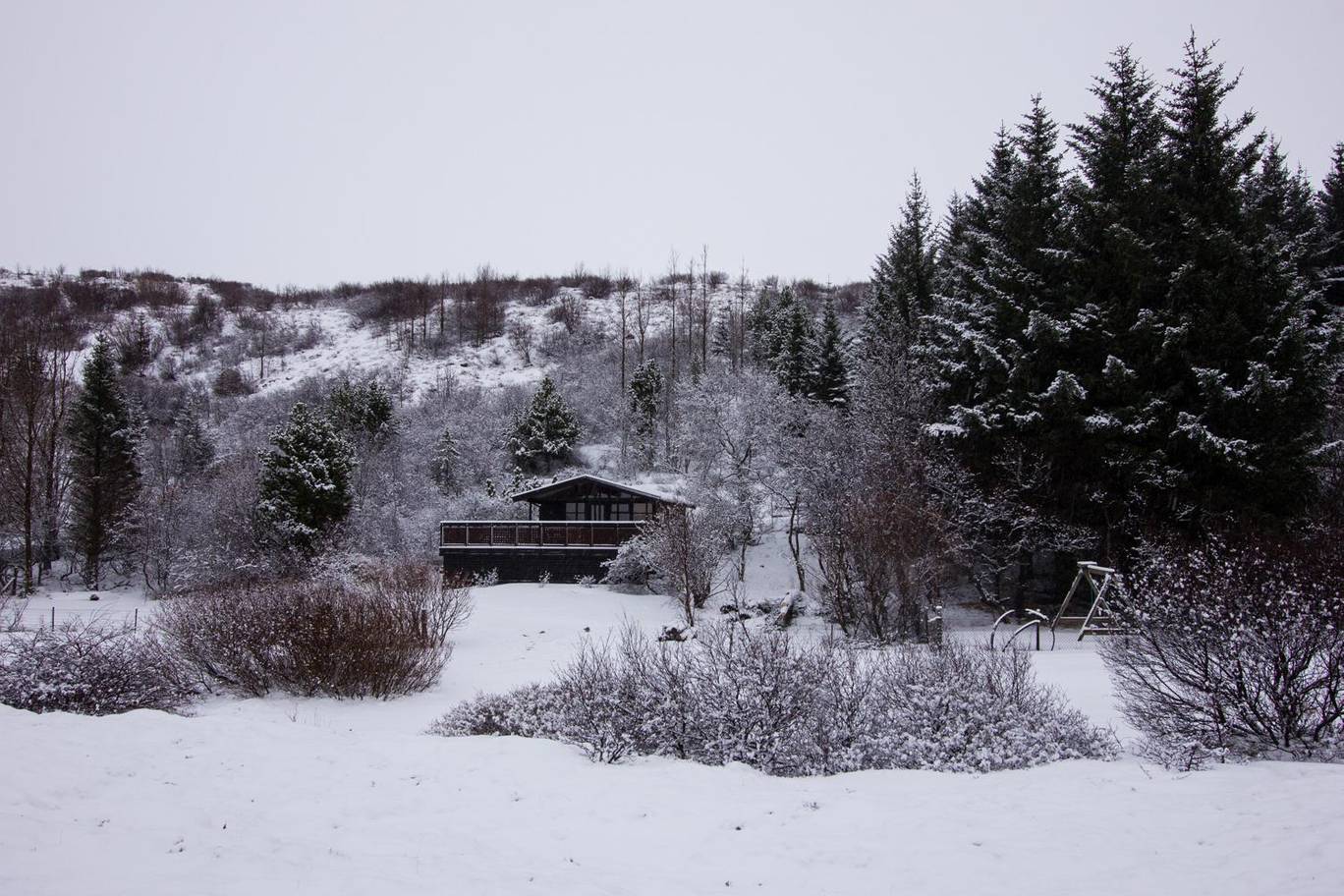 iceland-cabin-1-1.jpg