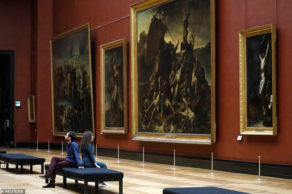 at_the_Louvre_is_open_until_11_-a-34_1554284835785.jpg