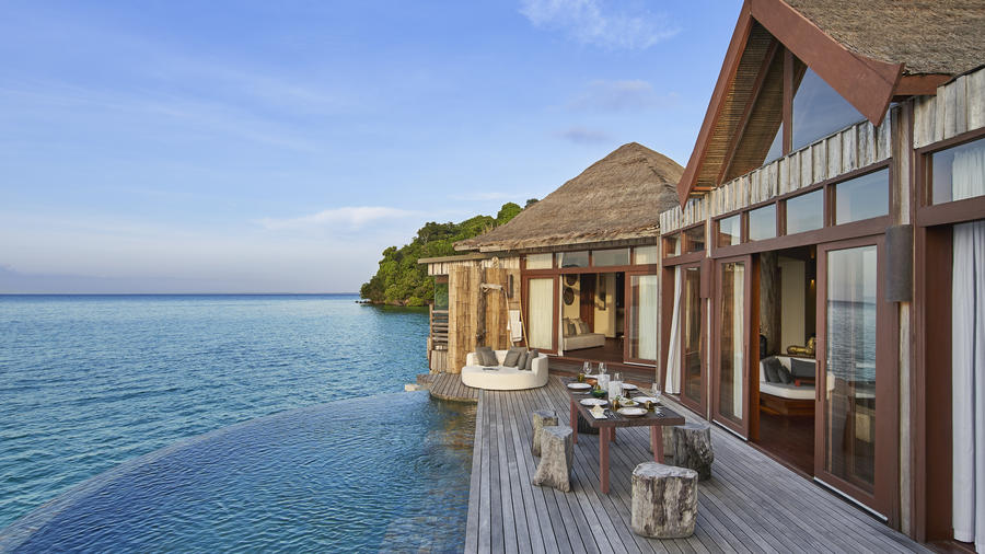 song-saa-cambodia-overwater-bungalow-cyril-eberle.jpg