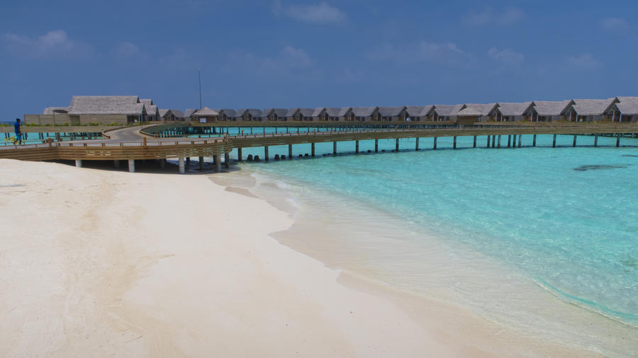 milaidhoo-overwater-bungalows-671484848.jpg