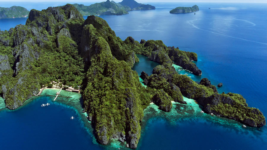 el-nido-miniloc-island-big-small-lagoons-aerial-2.jpg