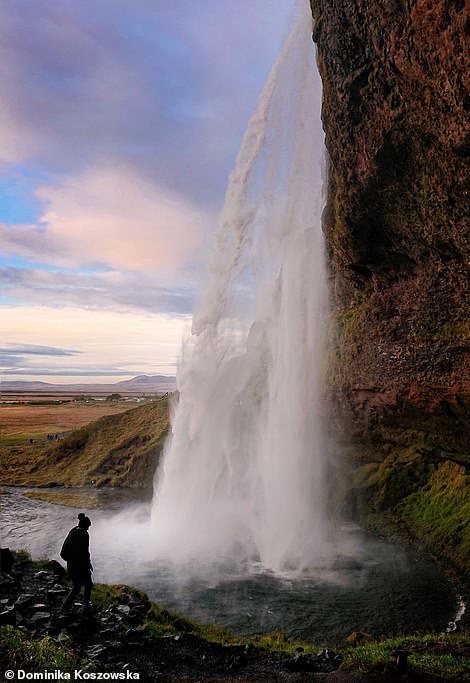 n_Iceland_in_another_shot_taken-a-66_1550247273105.jpg