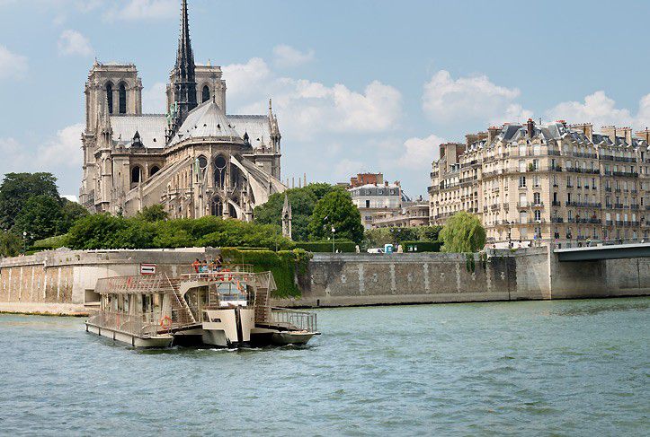 Paris-Seine-River-Cruise.jpg