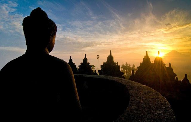 BOROBUDUR.jpg