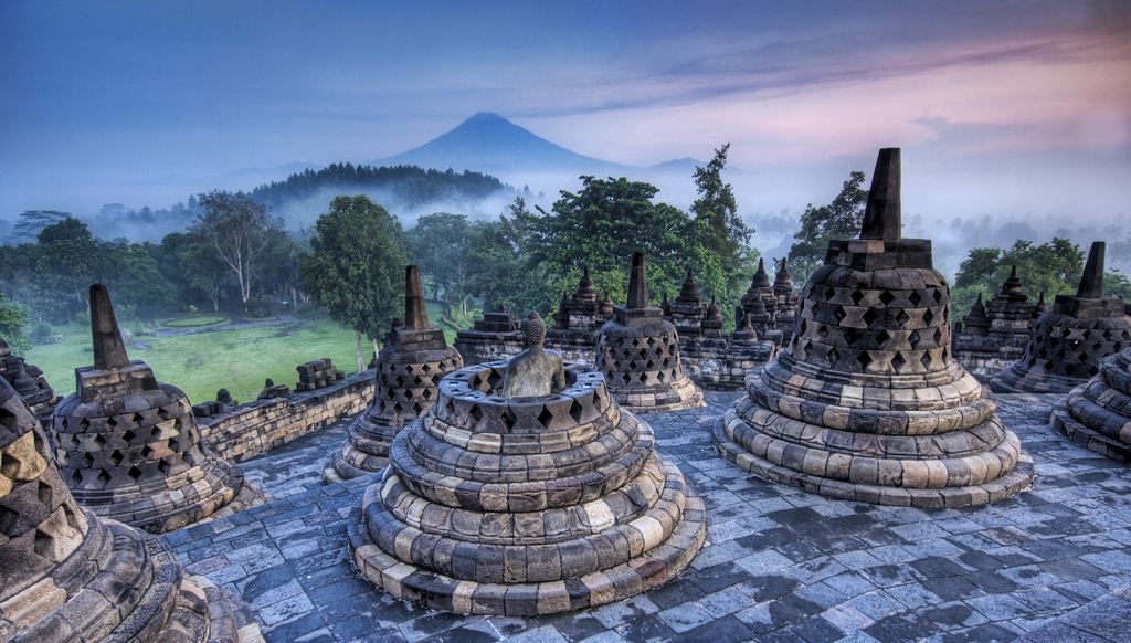 BOROBUDUR4.jpg