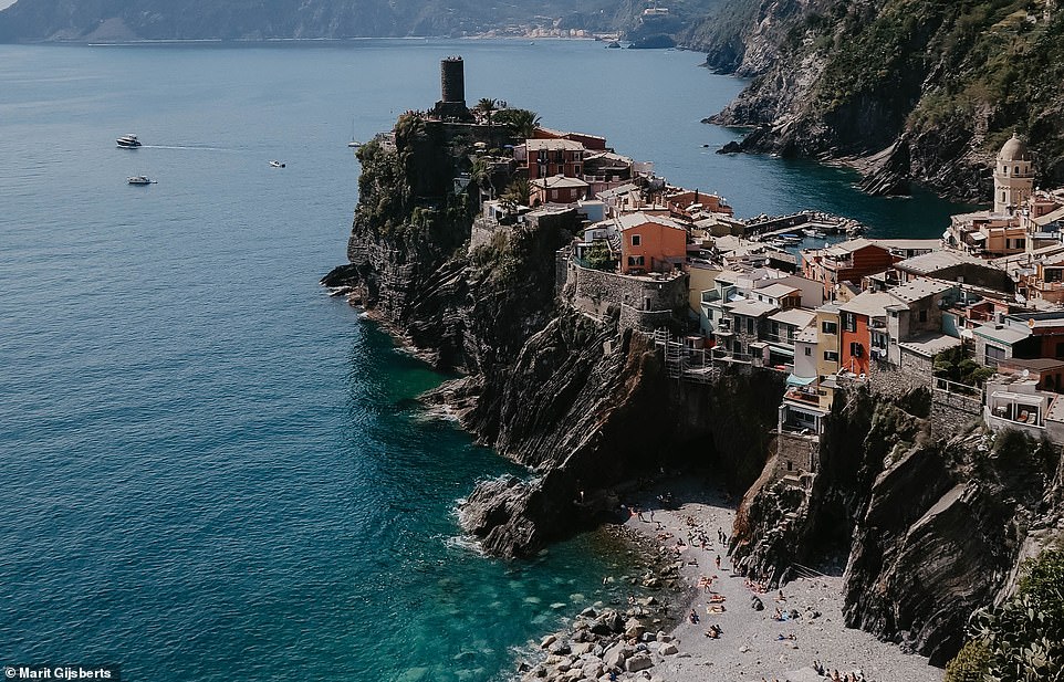 village-of-Vernazza.jpg