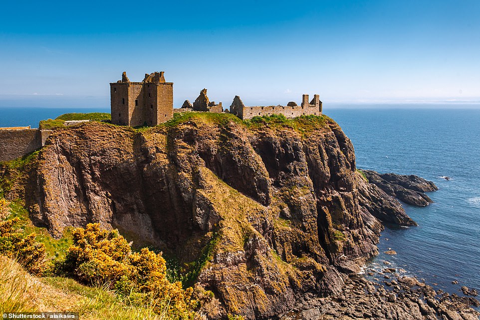 Dunnottar-Castle.jpg