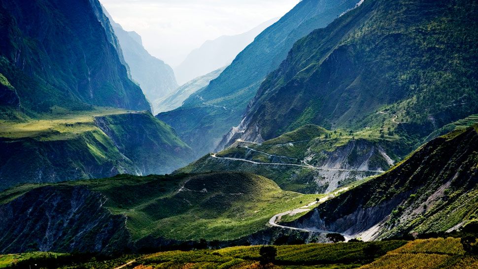 1554913878_798_003394-06-countryside-winding-road.jpg