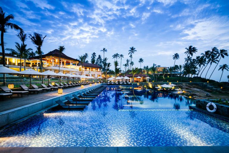 Anantara-Peace-Haven-Tangalle-Pool-770x514.jpg