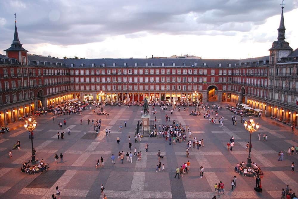 Plaza-Mayor-Madrid.jpg