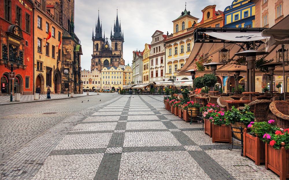 Old-Town-Square-Prague.jpg