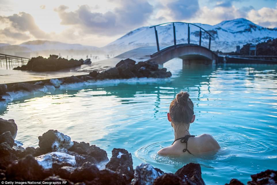 Blue-Lagoon-Iceland1.jpg