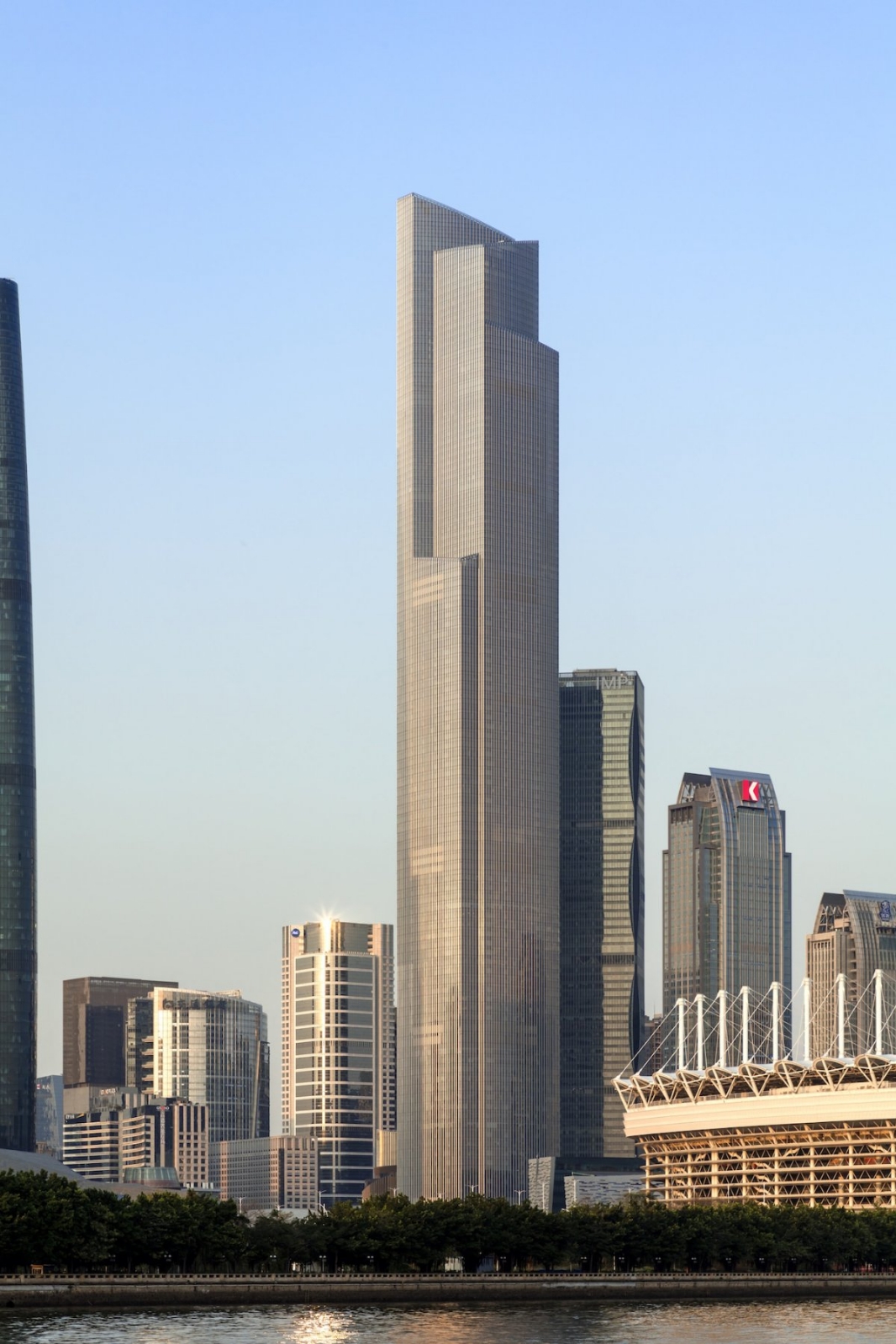 7-guangzhou-ctf-finance-centre.jpg