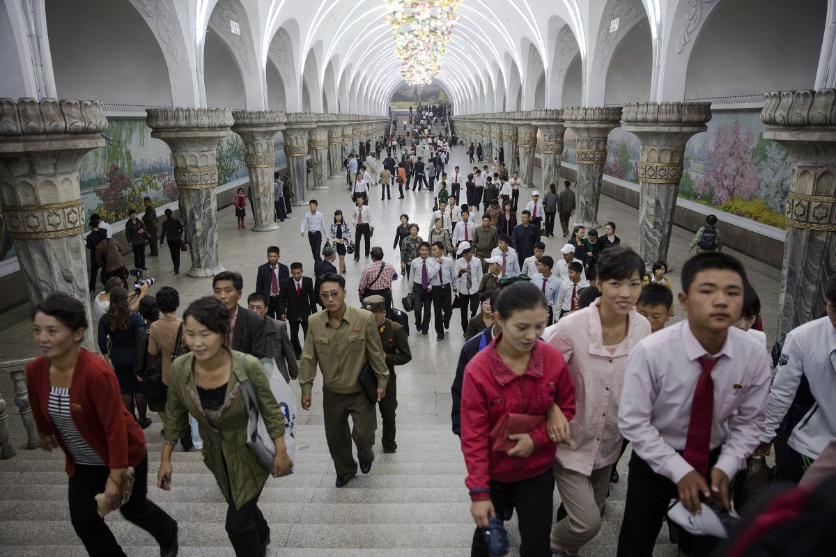 etro-station-is-among-the-most-ornate-in-the-world.jpg